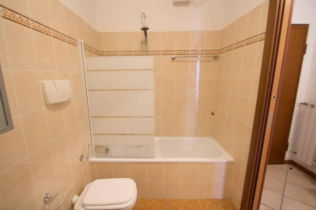 Appartamento ristrutturato con terrazzo Varazze Italia