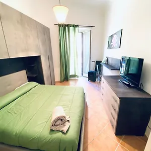 Skip Intro Appartamento Taormina